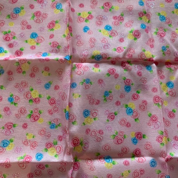 HELLO KITTY ROSE HANDKERCHIEF / TOWEL (2 ITEMS) - Picture 11 of 12